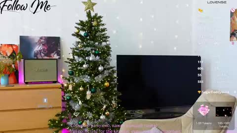 Snapshot of _sweetcams_ chatting on 02.28.25 Dasha  online show from 02.28.25