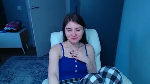 Snapshot of _thesamedaniellatrue_ chatting on 04.13.26 _thesamedaniellatrue_ online show from 04.13.26