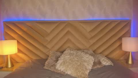 Snapshot of _tiffany_collins_ chatting on 10.06.25 Tifa online show from 10.06.25