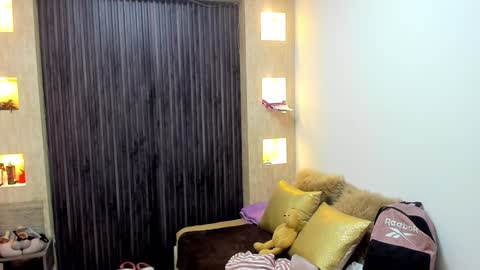 Snapshot of _tiffany_queen chatting on 02.08.25 Stefania online show from 02.08.25