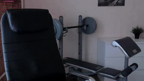 Snapshot of _tokyo_ghoul chatting on 02.23.25 _tokyo_ghoul online show from 02.23.25