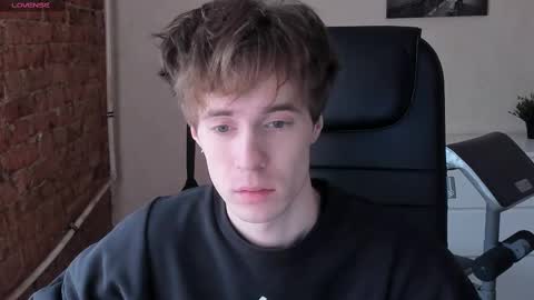 Snapshot of _tokyo_ghoul chatting on 02.28.25 _tokyo_ghoul online show from 02.28.25