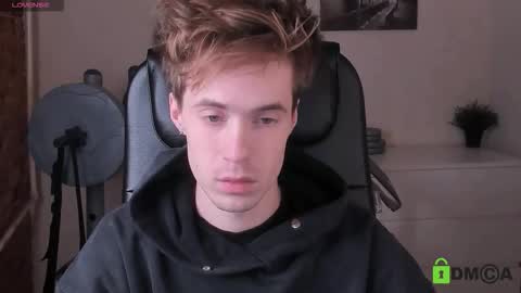 Snapshot of _tokyo_ghoul chatting on 10.05.25 _tokyo_ghoul online show from 10.05.25