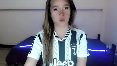 Iam Alex online show from 11.16.25