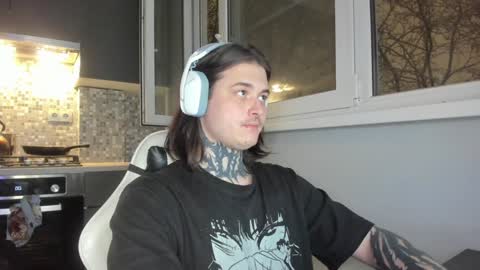 Snapshot of _torfin_ chatting on 12.14.24 _torfin_ online show from 12.14.24