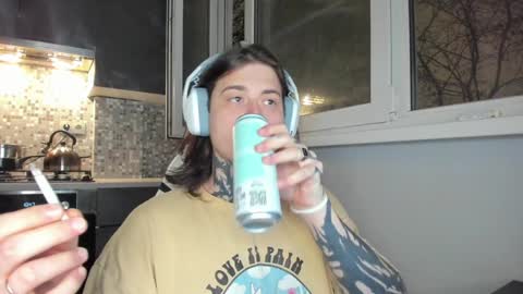 Snapshot of _torfin_ chatting on 01.12.25 _torfin_ online show from 01.12.25