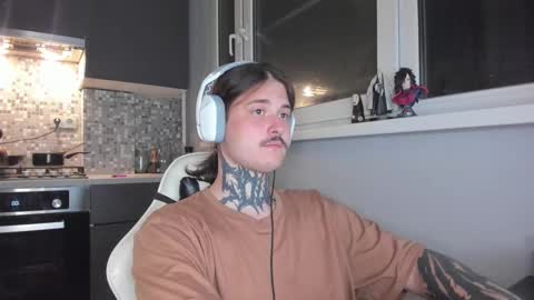 Snapshot of _torfin_ chatting on 02.14.25 _torfin_ online show from 02.14.25