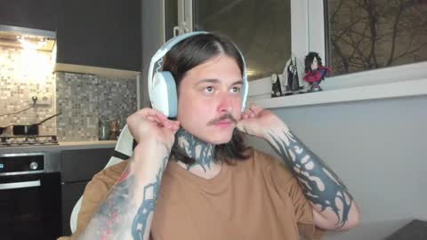 Snapshot of _torfin_ chatting on 02.15.25 _torfin_ online show from 02.15.25