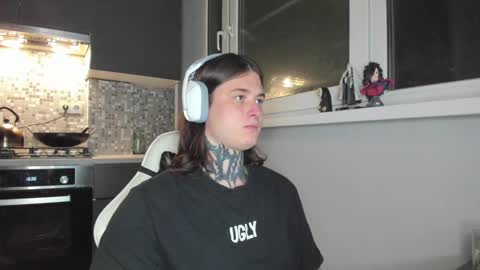 Snapshot of _torfin_ chatting on 02.20.25 _torfin_ online show from 02.20.25