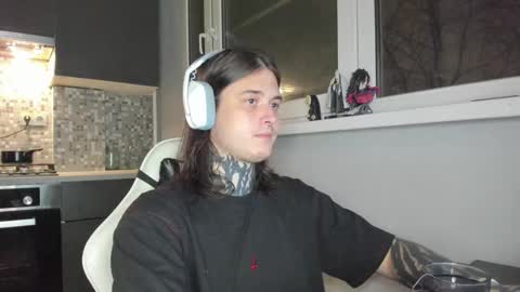 Snapshot of _torfin_ chatting on 03.01.25 _torfin_ online show from 03.01.25