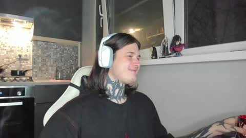 Snapshot of _torfin_ chatting on 03.05.25 _torfin_ online show from 03.05.25