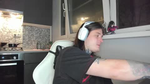 Snapshot of _torfin_ chatting on 03.06.25 _torfin_ online show from 03.06.25