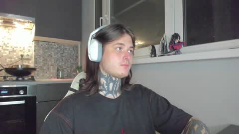 Snapshot of _torfin_ chatting on 03.07.25 _torfin_ online show from 03.07.25