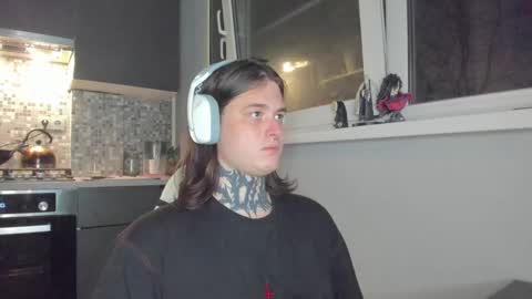 Snapshot of _torfin_ chatting on 03.08.25 _torfin_ online show from 03.08.25