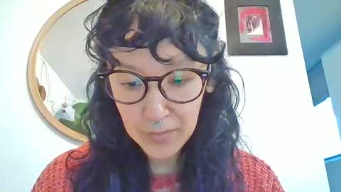 Snapshot of _tutti_frutti_ chatting on 12.17.25 _tutti_frutti_ online show from 12.17.25