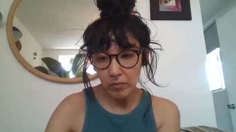 Snapshot of _tutti_frutti_ chatting on 02.16.26 _tutti_frutti_ online show from 02.16.26