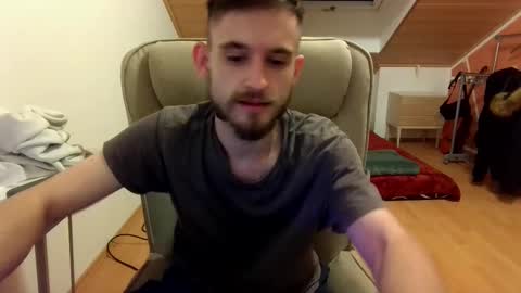 Snapshot of _v_l_a_d_ chatting on 02.03.25 Vlad online show from 02.03.25