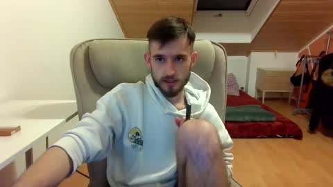 Snapshot of _v_l_a_d_ chatting on 02.04.25 Vlad online show from 02.04.25