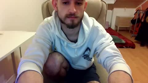 Snapshot of _v_l_a_d_ chatting on 02.04.25 Vlad online show from 02.04.25