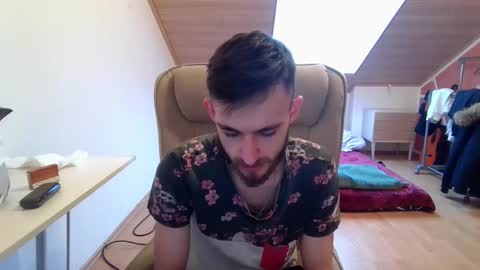 Snapshot of _v_l_a_d_ chatting on 02.06.25 Vlad online show from 02.06.25