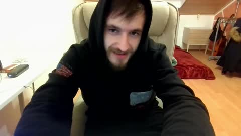 Snapshot of _v_l_a_d_ chatting on 02.12.25 Vlad online show from 02.12.25