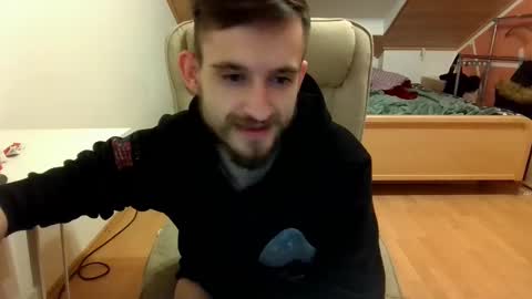 Snapshot of _v_l_a_d_ chatting on 02.15.25 Vlad online show from 02.15.25