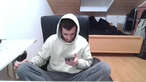 Snapshot of _v_l_a_d_ chatting on 10.29.25 Vlad online show from 10.29.25