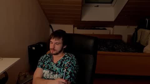 Snapshot of _v_l_a_d_ chatting on 01.10.26 Vlad online show from 01.10.26