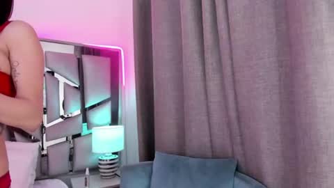 _valeria_saenz_ online show from 06.11.26