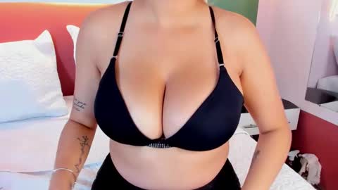 _valeryboobs_ online show from 10.08.25