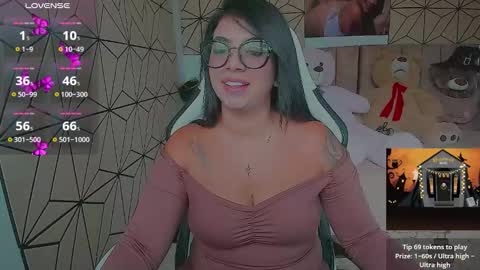Snapshot of _vane_lopez chatting on 10.20.25 vane online show from 10.20.25