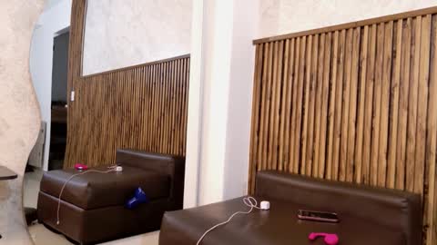 Snapshot of _veronicadeleon_ chatting on 12.02.25 Veronica online show from 12.02.25