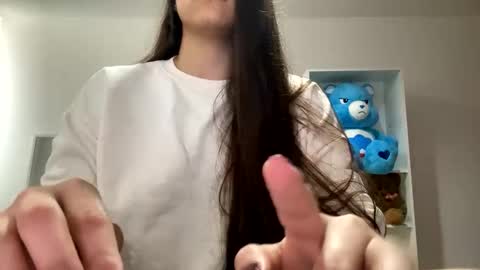 Snapshot of _wdreamgirl chatting on 10.23.25 Fernanda online show from 10.23.25