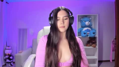 Snapshot of _wdreamgirl chatting on 11.06.25 Fernanda online show from 11.06.25