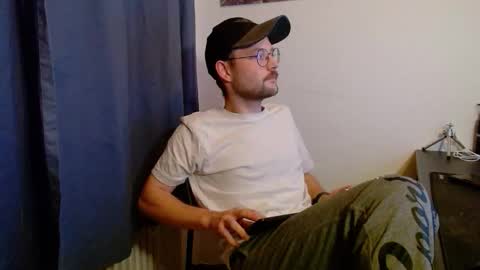 _whoisthatguy_ online show from 10.20.25