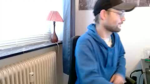 Snapshot of _whoisthatguy_ chatting on 10.25.25 _whoisthatguy_ online show from 10.25.25