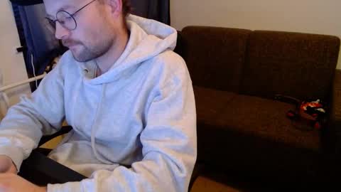 Snapshot of _whoisthatguy_ chatting on 11.23.25 _whoisthatguy_ online show from 11.23.25