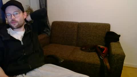 Snapshot of _whoisthatguy_ chatting on 11.29.25 _whoisthatguy_ online show from 11.29.25