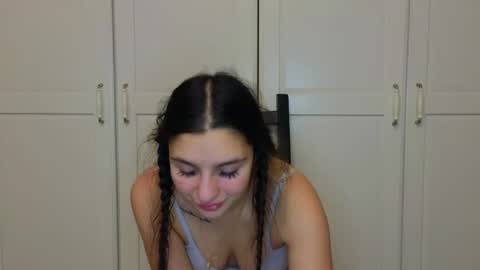 Niki online show from 11.23.25