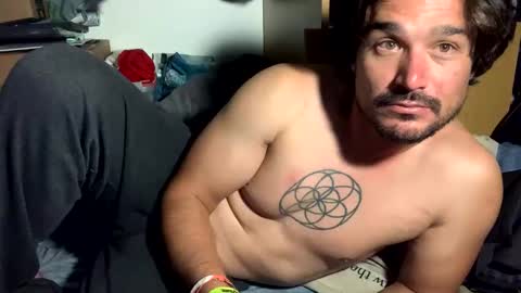 Snapshot of _yourdirtysecret_23 chatting on 10.27.25 _yourdirtysecret_23 online show from 10.27.25