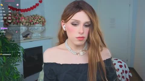 Snapshot of _yourfoxy_ chatting on 02.05.25 LITTLE FOX online show from 02.05.25