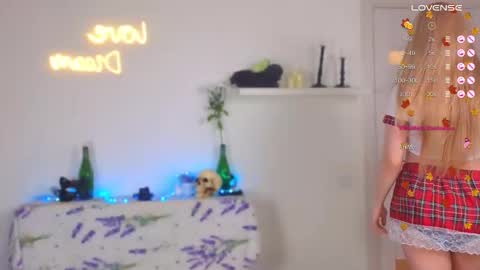 Snapshot of _yourfoxy_ chatting on 10.27.25 LITTLE FOX online show from 10.27.25