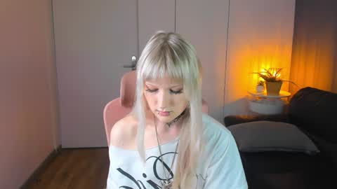 Emy online show from 04.04.26