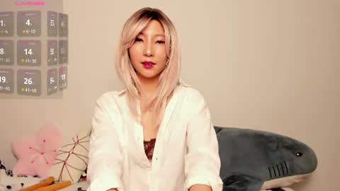 Snapshot of _yuriko chatting on 07.08.26 Mia online show from 07.08.26