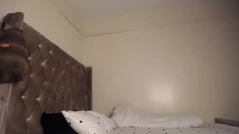 Zoilah online show from 10.03.25