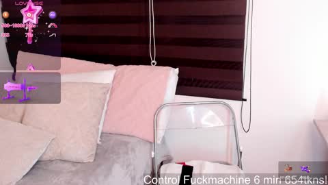 Snapshot of a__vanellopecute chatting on 01.06.25 Alexandra online show from 01.06.25