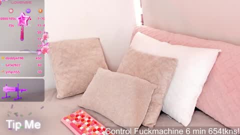 Snapshot of a__vanellopecute chatting on 01.12.25 Alexandra online show from 01.12.25