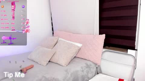 Snapshot of a__vanellopecute chatting on 01.22.25 Alexandra online show from 01.22.25