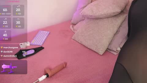 Snapshot of a__vanellopecute chatting on 03.10.25 Alexandra online show from 03.10.25