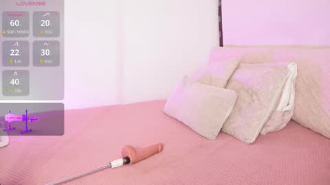 Snapshot of a__vanellopecute chatting on 09.24.25 Alexandra online show from 09.24.25